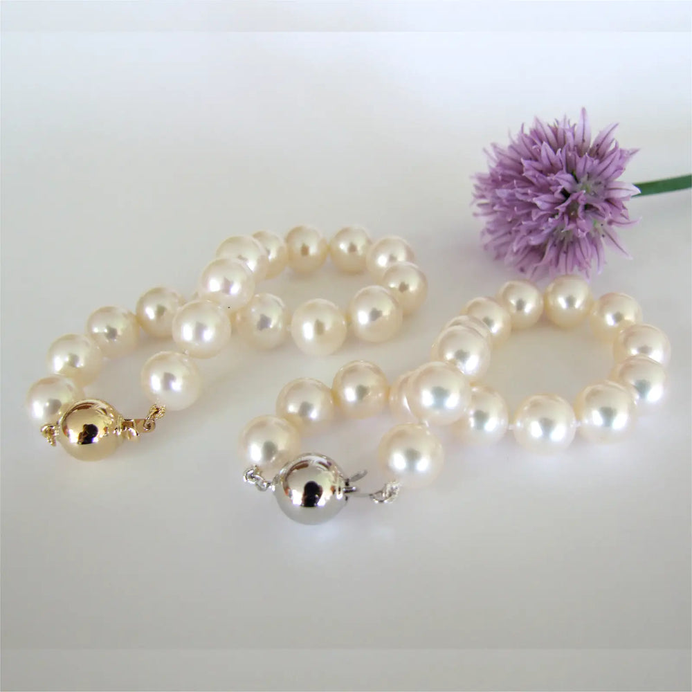 Armbänder aus Perlen