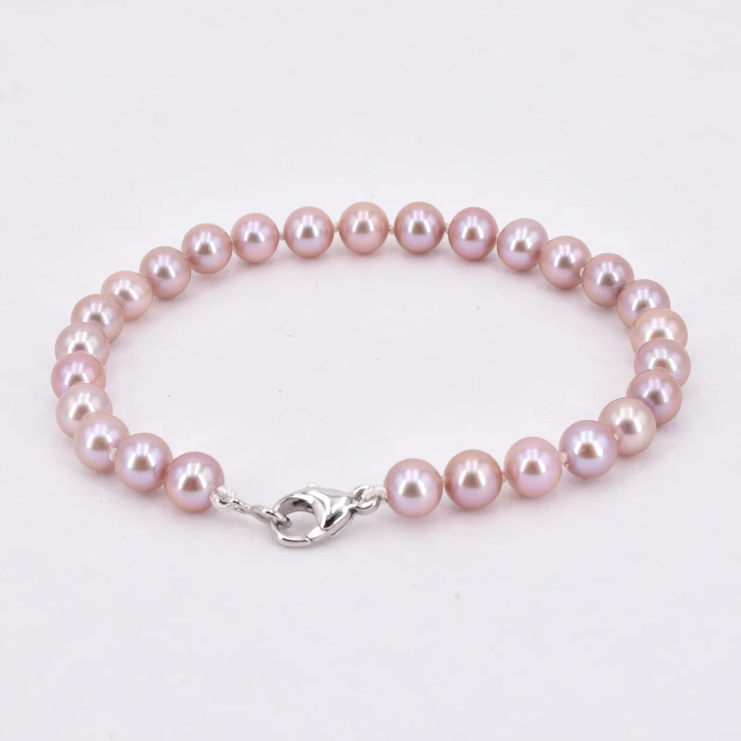 Perlenarmband lila