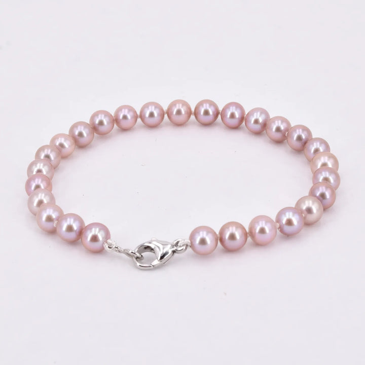 Perlenarmband lila