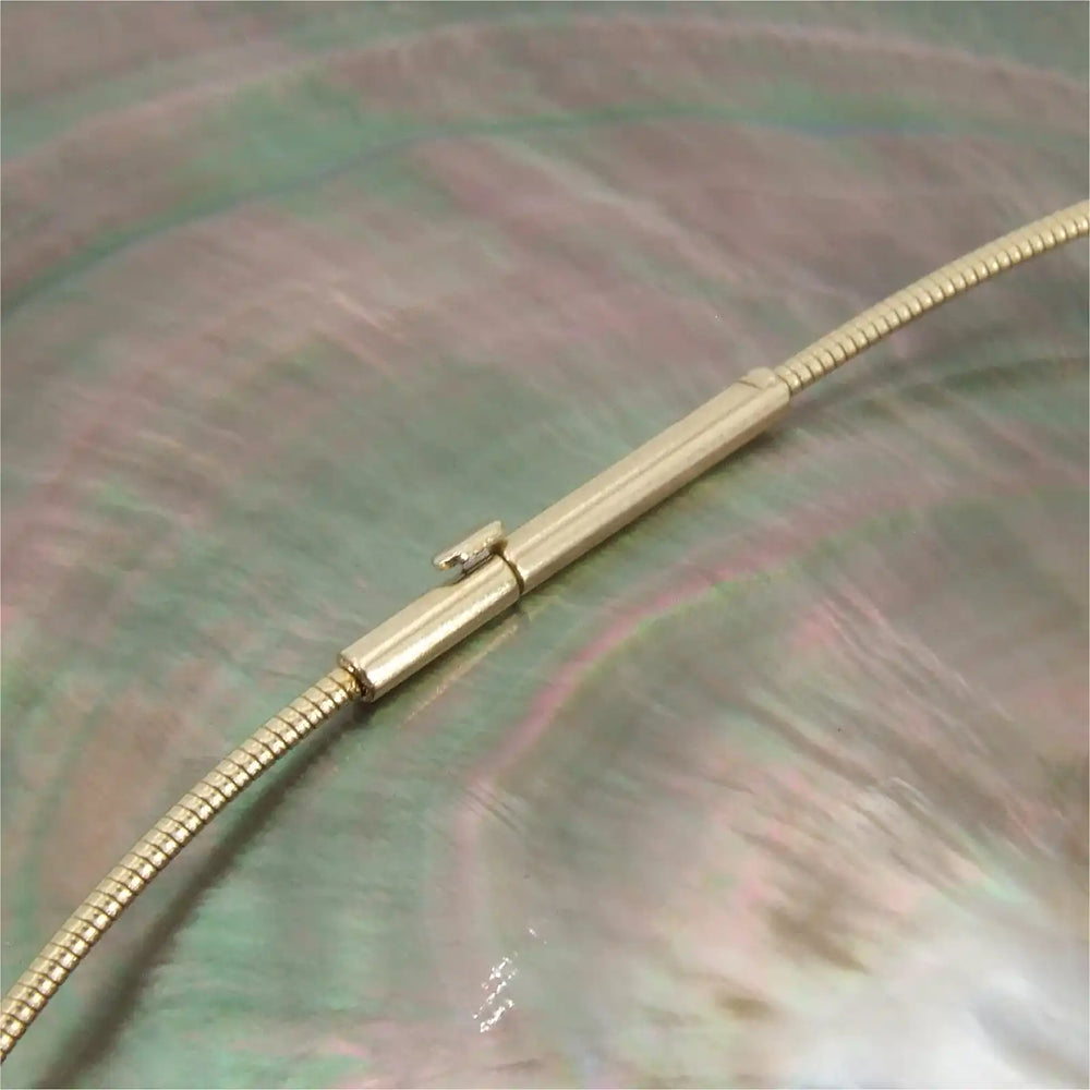 Zuchtperlenschmuck, Omegakette mit Perle