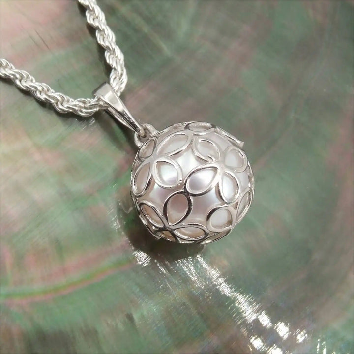 Kette mit Perlenanhänger