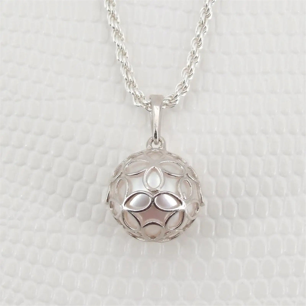 Kette mit Perlenanhänger