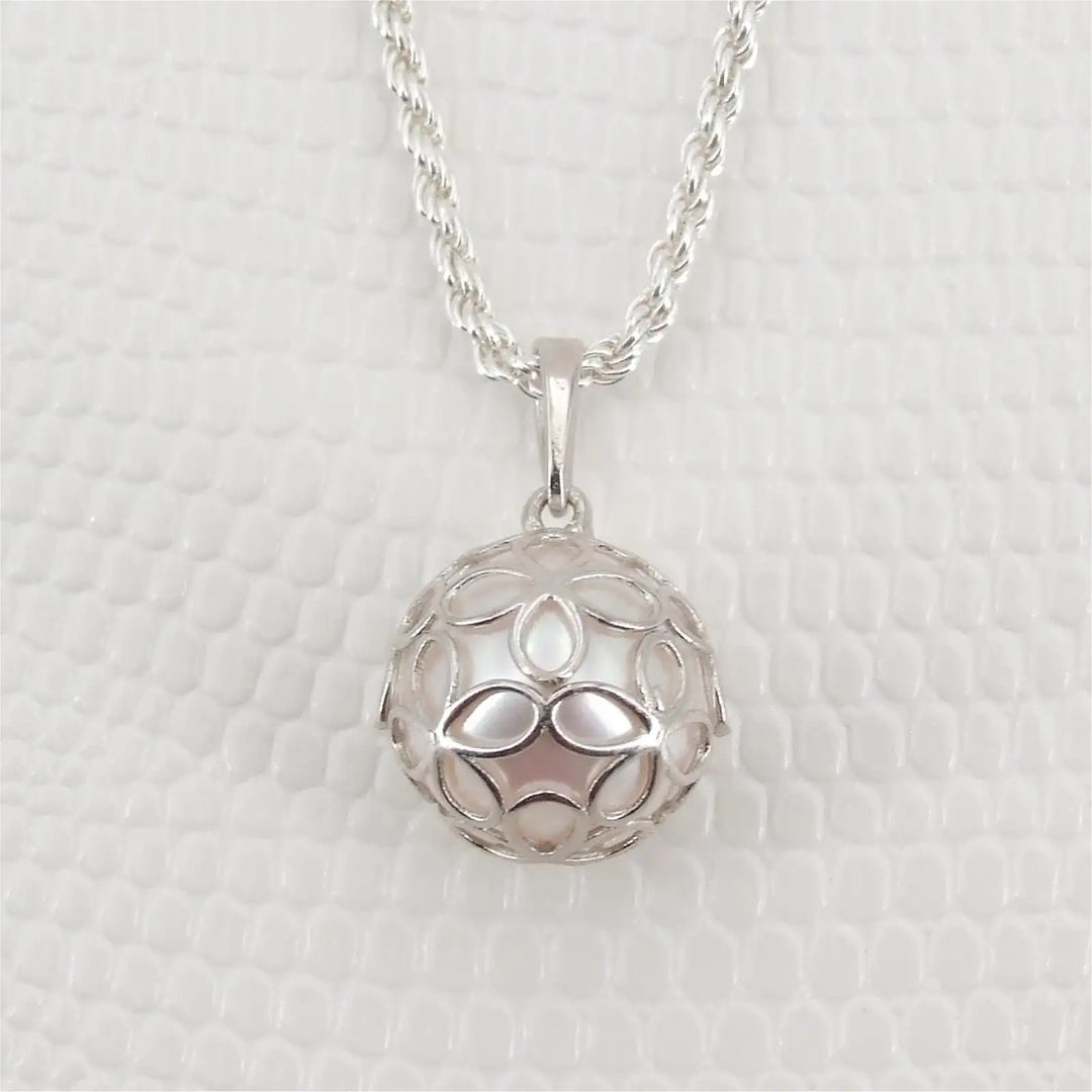 Kette mit Perlenanhänger