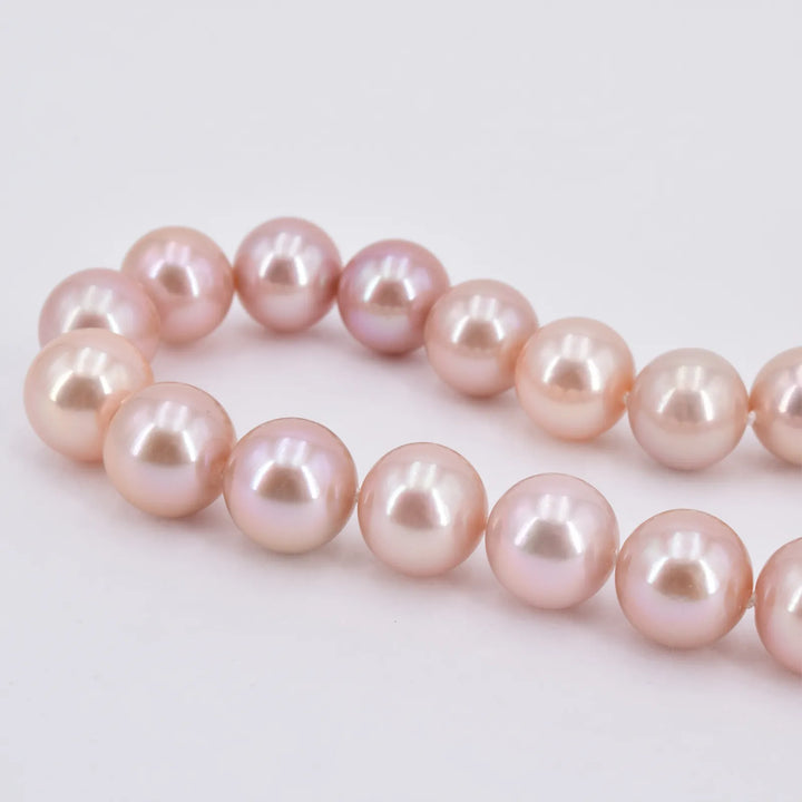 Perlenkette pink