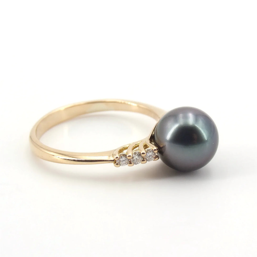 Perlenring mit Diamanten