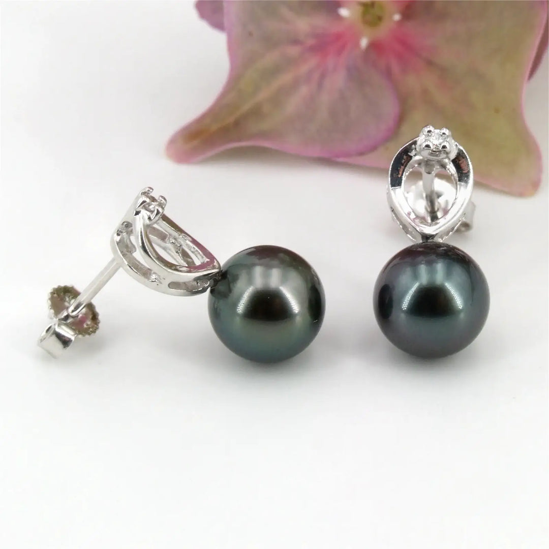 Ohrstecker mit Perlen und Diamanten