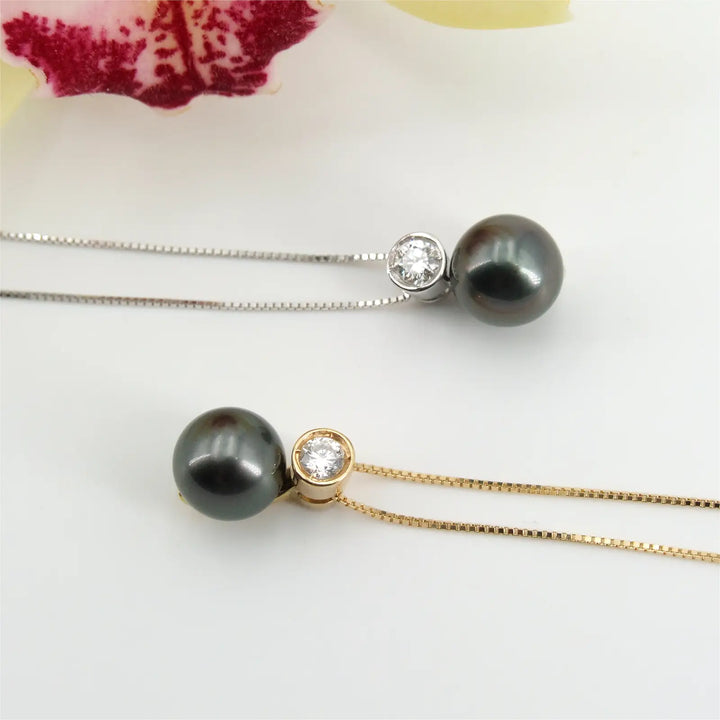 Goldkette mit Diamant und Tahitiperle