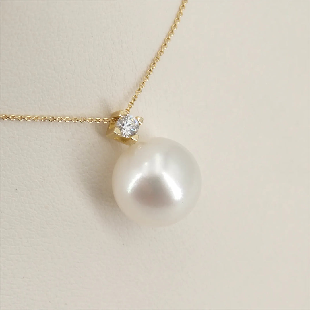 Gelbgold Collier mit Südseeperle