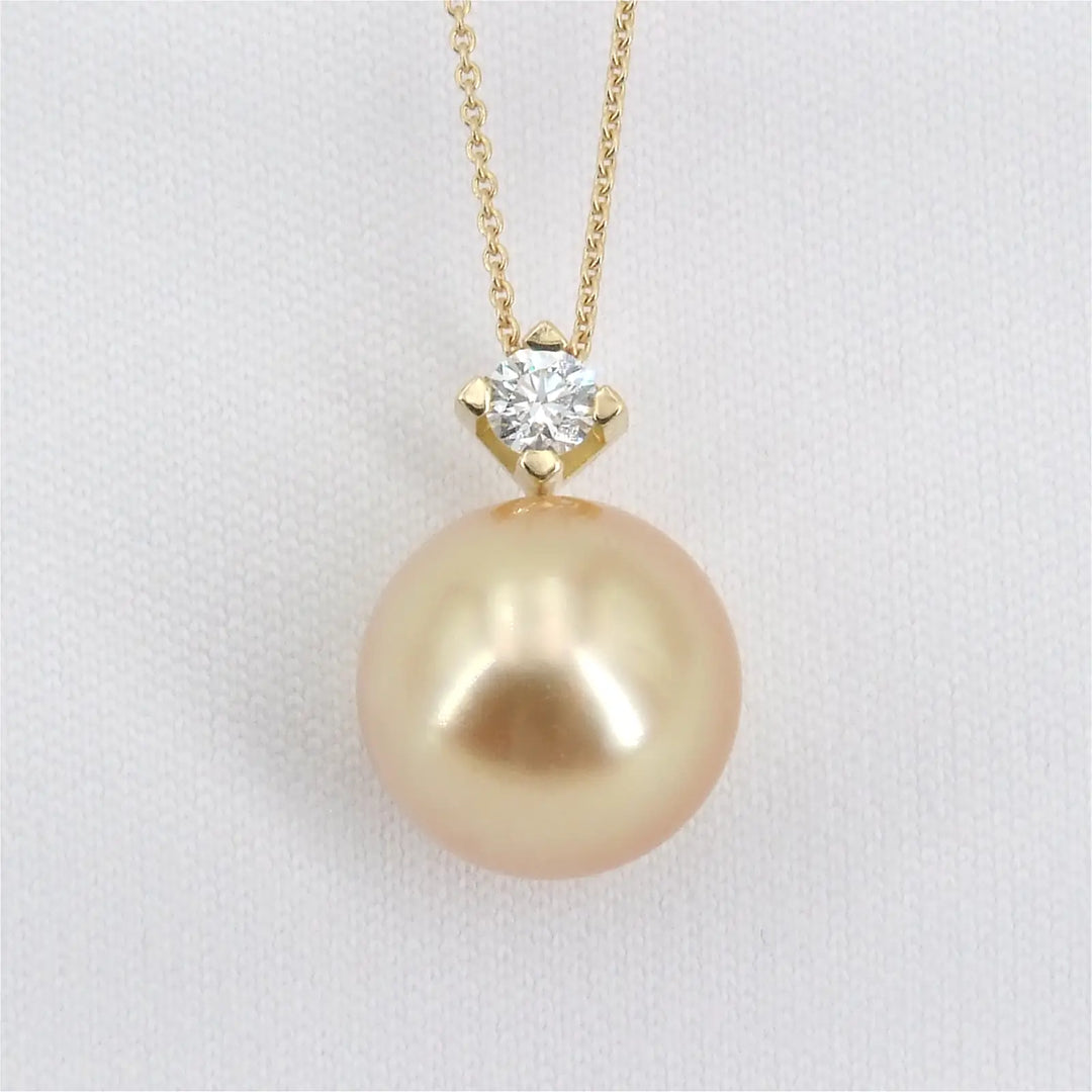 Diamantcollier mit Südseeperle