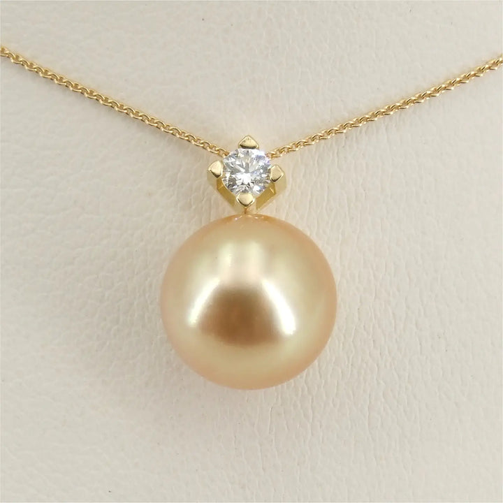 Diamantcollier mit Südseeperle