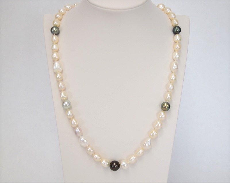 Gro�e Perlenkette 8.0 - 12.0 mm, L�nge 57cm