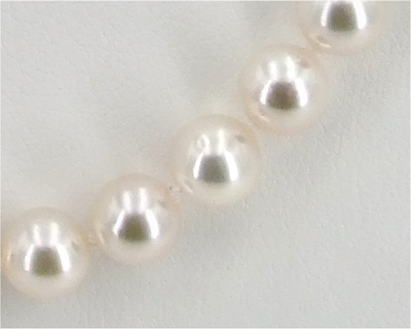 Akoya Perlenkette 45 cm | Rund 6,0 - 6,5 mm AAA | Verschluss Gold 750er