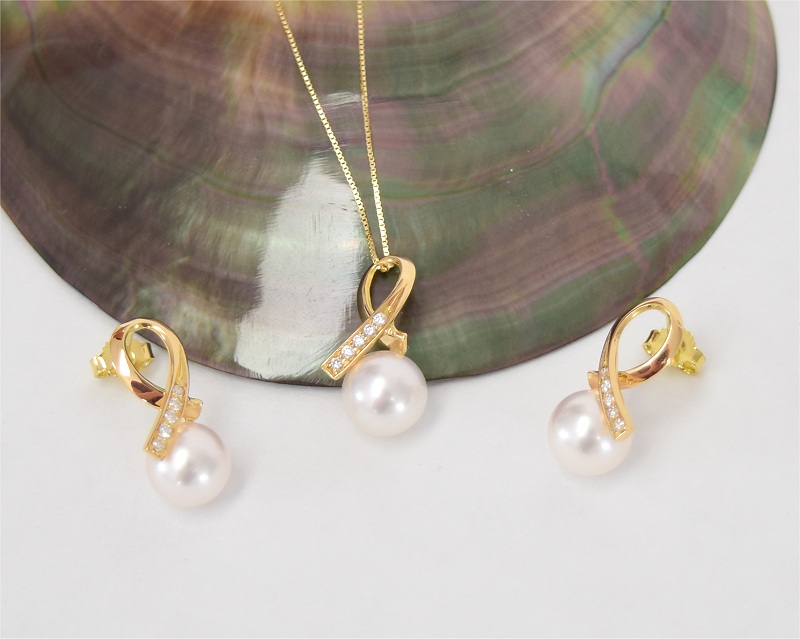 Akoya Zuchtperlen Set mit Diamanten 0,15 ct | Perfekt Rund 8,5 - 9,0 mm AAA | Set Gold 750er - 18K
