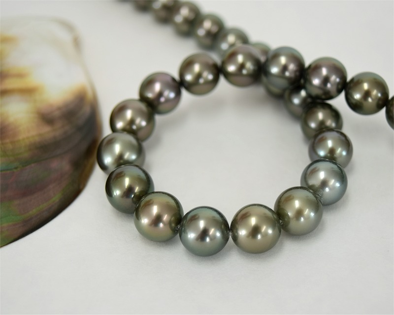 9.0-11.0 mm AAA Qualit�t Tahiti Perlenkette mit Goldverschluss