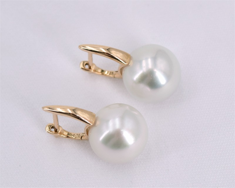 Wei�e S�dseeperlen Ohrstecker 10.0 - 11.0 mm