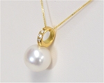 Edler Sdseeperlen Anhnger mit Diamanten 0,03 ct | Perfekt Rund 9-10 mm AAA | Anhnger Gold 750er