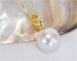 Edler Sdseeperlen Anhnger mit Diamanten 0,03 ct | Perfekt Rund 9-10 mm AAA | Anhnger Gold 750er
