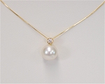 Edles Sdsee Perlencollier mit Brillant 0,12 ct | Perfekt Rund 9-10 mm AAA | Collier Gelbgold 750er